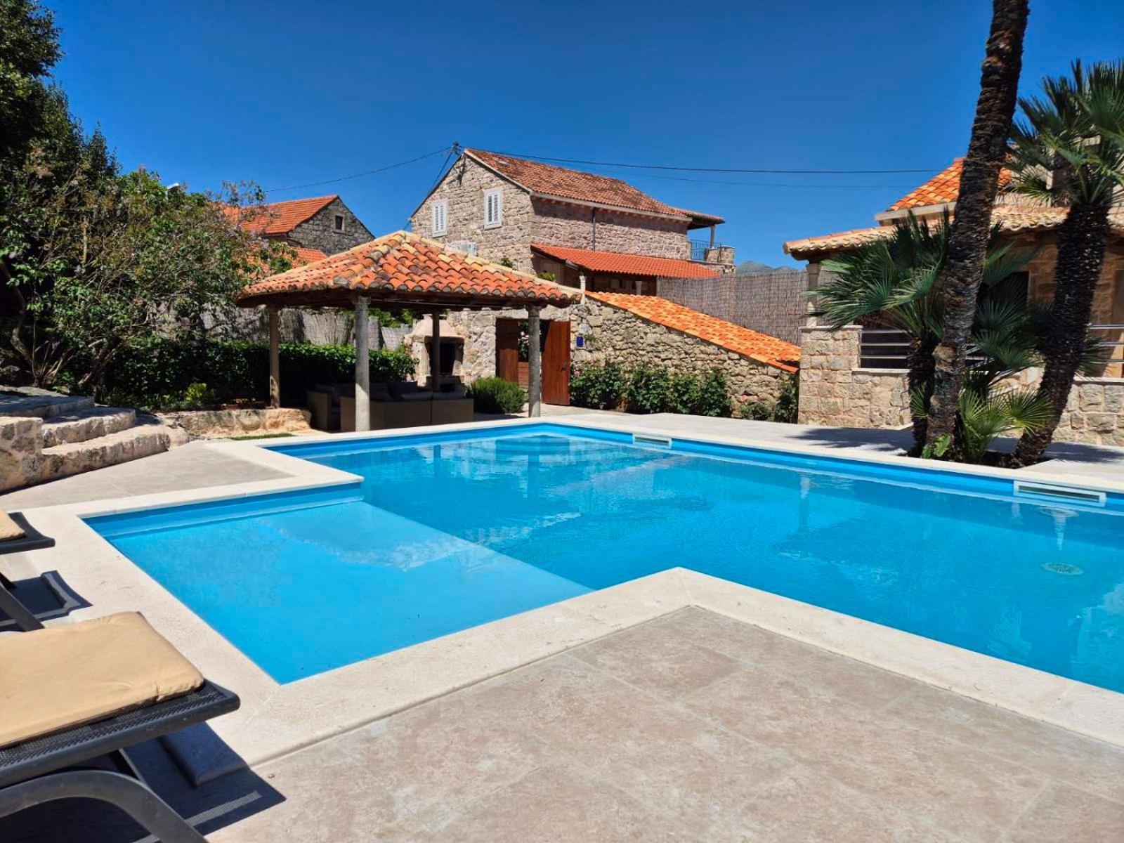 Villa Guardian Cilipi Exterior photo